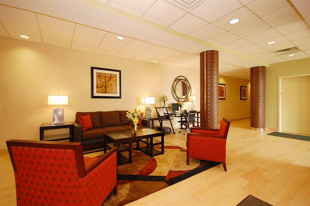 Best Western Airport Inn & Suites Cleveland Brook Park Dalaman gambar